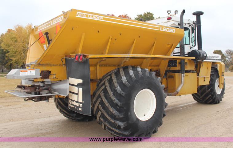 image for item H7961 1992 Ag-Chem TerraGator 1603T dry fertilizer spreader truck