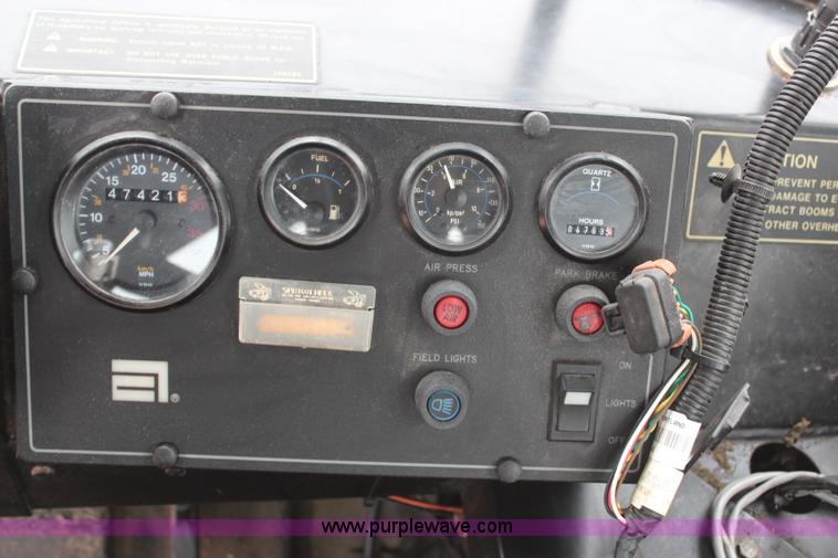 image for item H7961 1992 Ag-Chem TerraGator 1603T dry fertilizer spreader truck