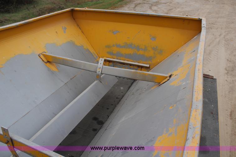 image for item H7961 1992 Ag-Chem TerraGator 1603T dry fertilizer spreader truck