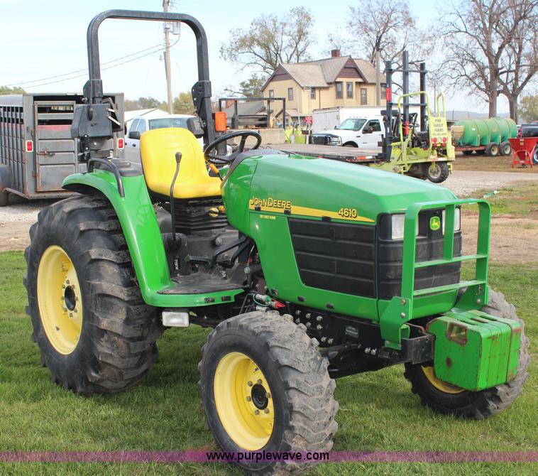 image for item H7971 2002 John Deere 4610 MFWD tractor