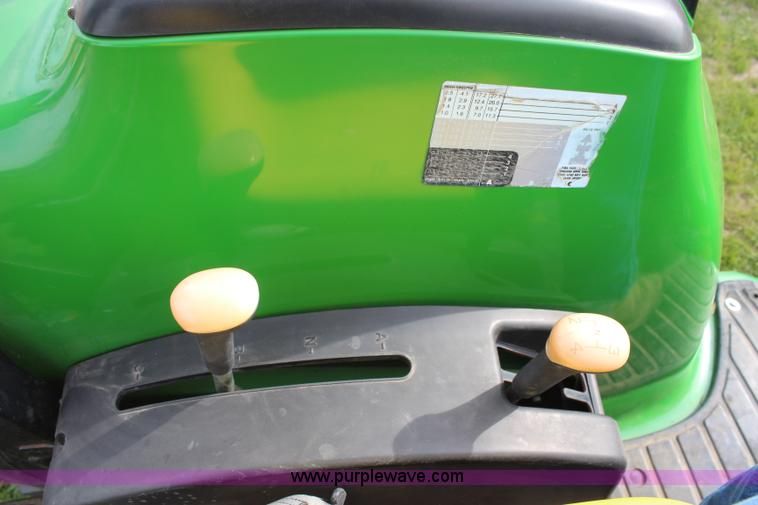 image for item H7971 2002 John Deere 4610 MFWD tractor