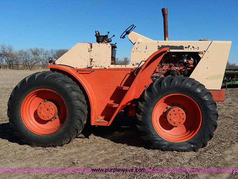 image for item I4263 Case 1200 Traction King 4WD tractor