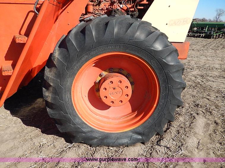 image for item I4263 Case 1200 Traction King 4WD tractor