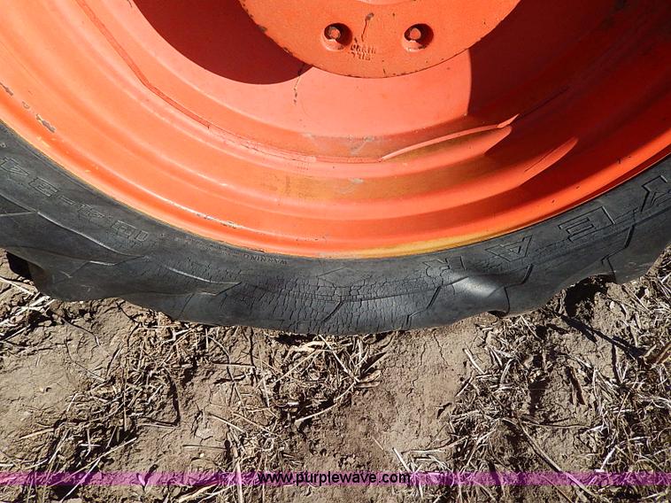 image for item I4263 Case 1200 Traction King 4WD tractor