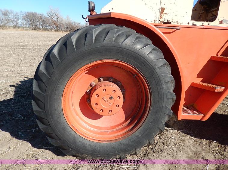 image for item I4263 Case 1200 Traction King 4WD tractor