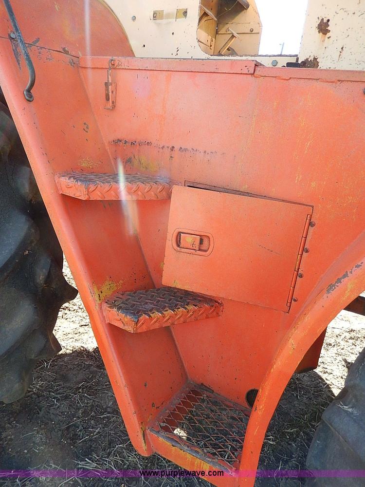 image for item I4263 Case 1200 Traction King 4WD tractor