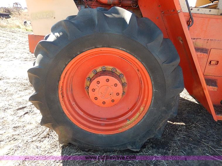 image for item I4263 Case 1200 Traction King 4WD tractor