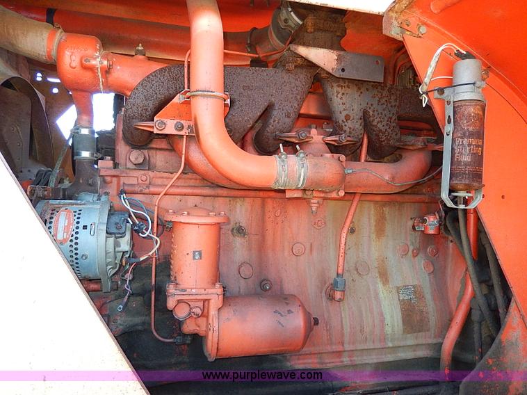 image for item I4263 Case 1200 Traction King 4WD tractor