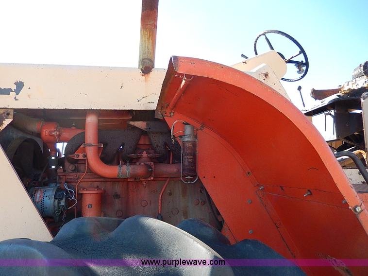 image for item I4263 Case 1200 Traction King 4WD tractor