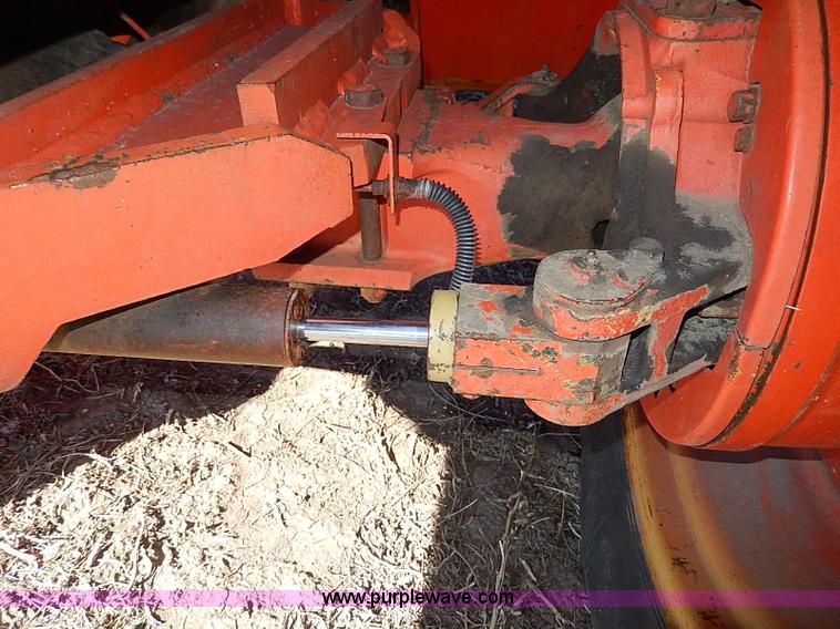 image for item I4263 Case 1200 Traction King 4WD tractor