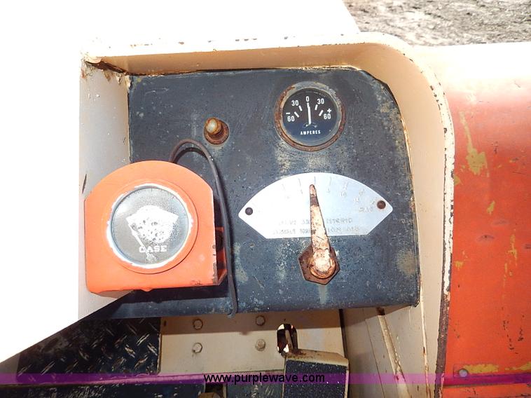 image for item I4263 Case 1200 Traction King 4WD tractor