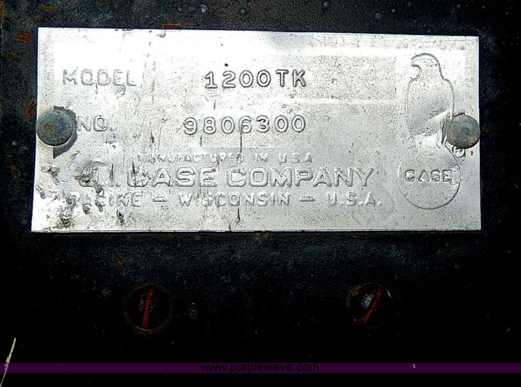 image for item I4263 Case 1200 Traction King 4WD tractor