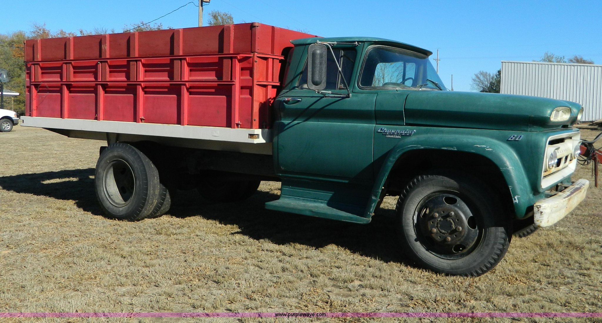 1960 Chevrolet Viking 60 grain truck in Ellinwood, KS | Item
