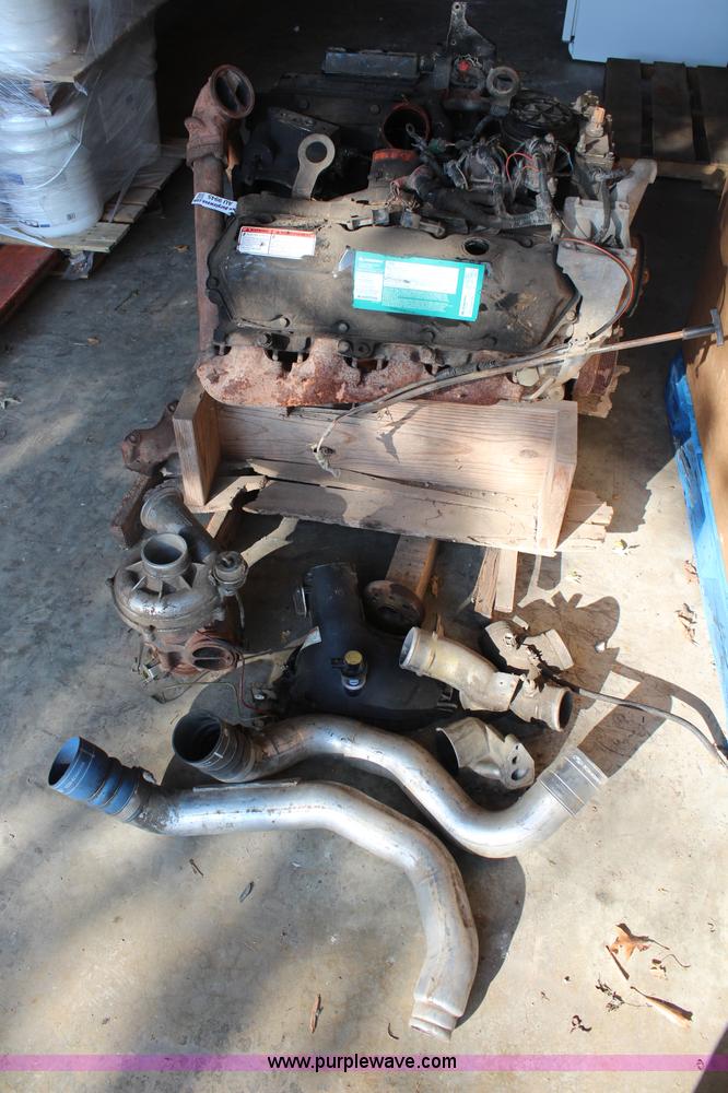 image for item AU9945 International 7.3L diesel engine