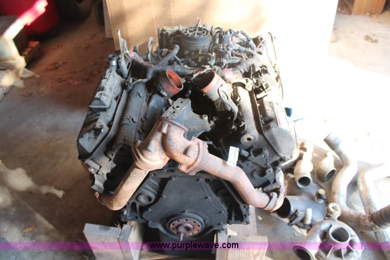 image for item AU9945 International 7.3L diesel engine