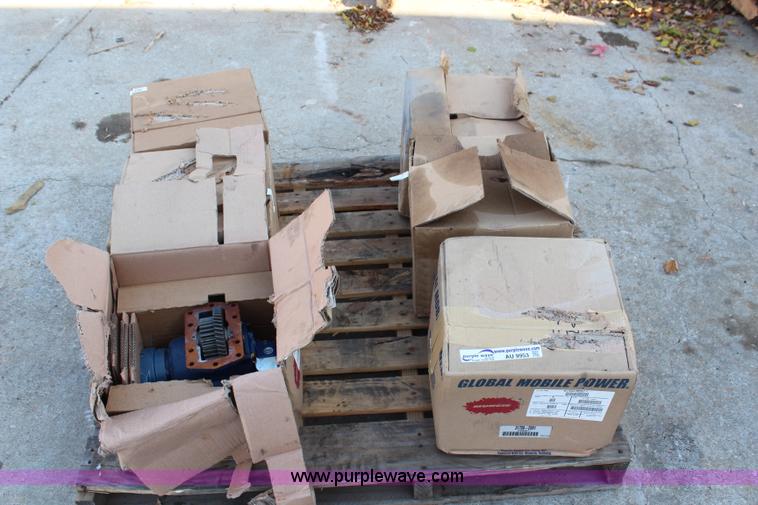 image for item AU9953 (6) Muncie power take offs