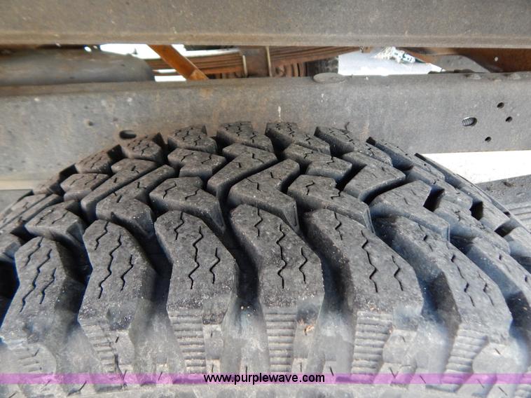 image for item B5989 1990 Chevrolet 2500 dump bed truck