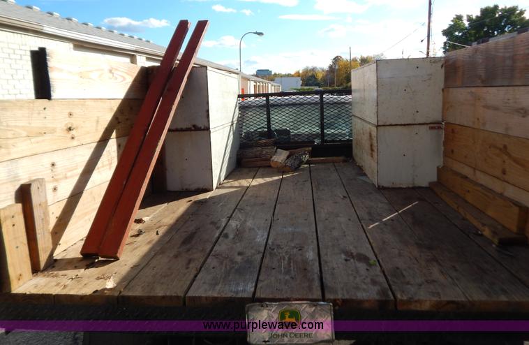 image for item B5989 1990 Chevrolet 2500 dump bed truck