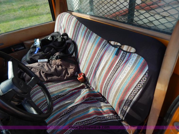 image for item B5989 1990 Chevrolet 2500 dump bed truck