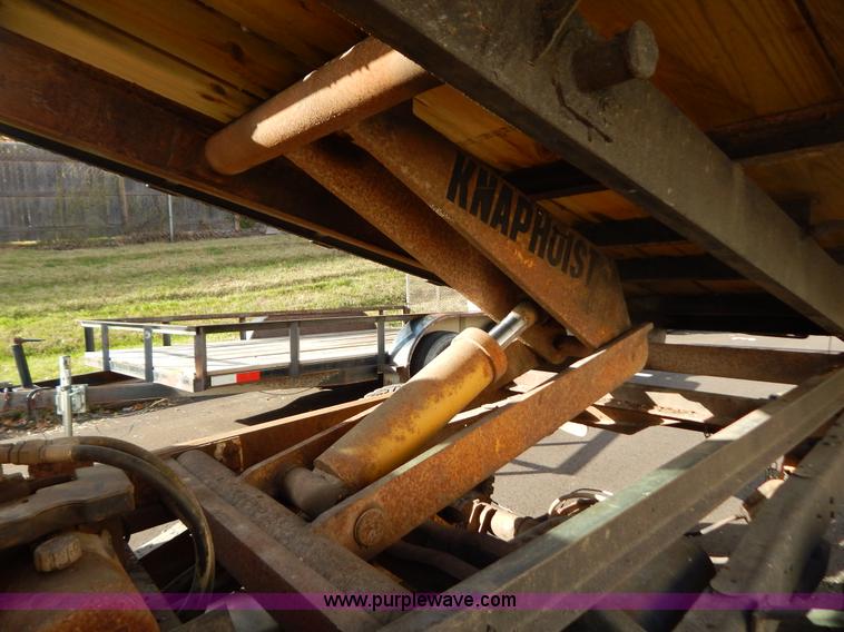 image for item B5989 1990 Chevrolet 2500 dump bed truck