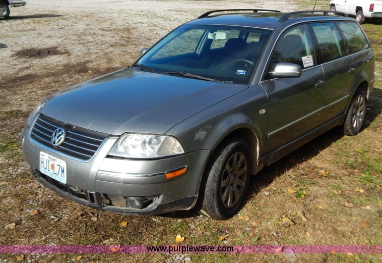 image for item B5990 2002 Volkswagen Passat GLS