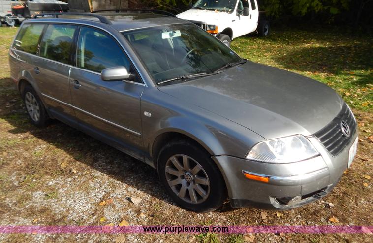 image for item B5990 2002 Volkswagen Passat GLS
