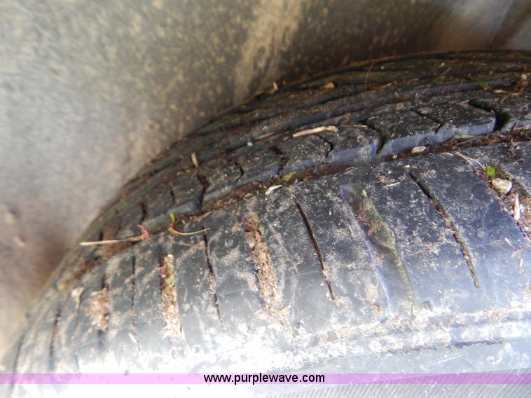 image for item B5990 2002 Volkswagen Passat GLS