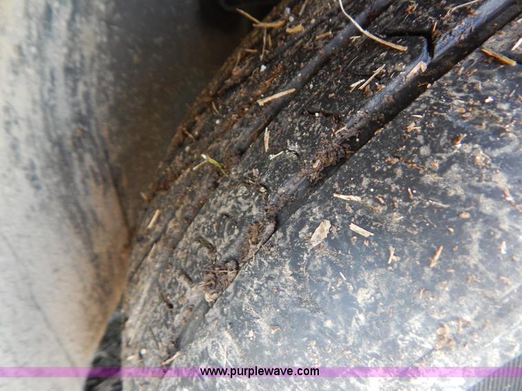 image for item B5990 2002 Volkswagen Passat GLS