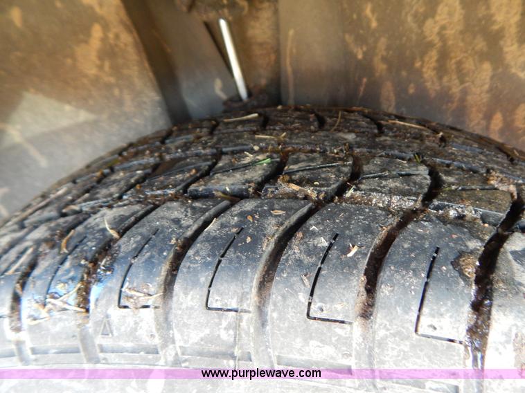 image for item B5990 2002 Volkswagen Passat GLS