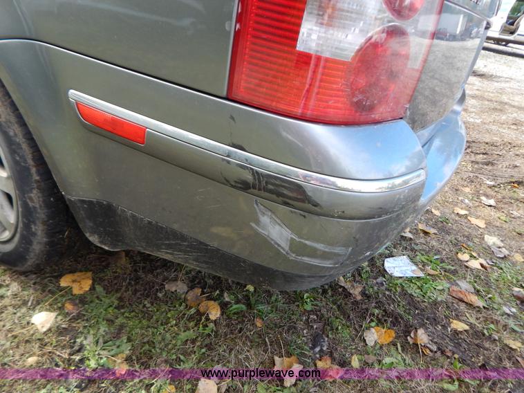 image for item B5990 2002 Volkswagen Passat GLS