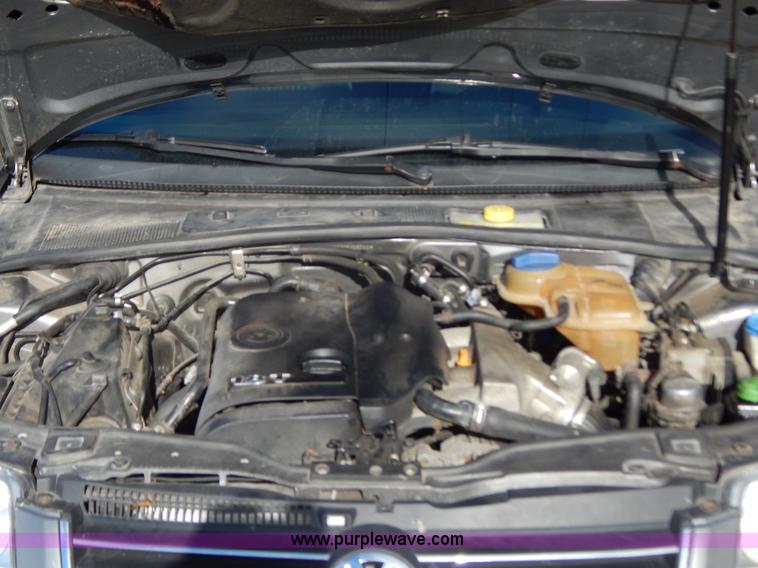 image for item B5990 2002 Volkswagen Passat GLS