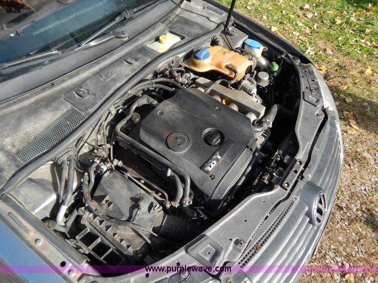 image for item B5990 2002 Volkswagen Passat GLS