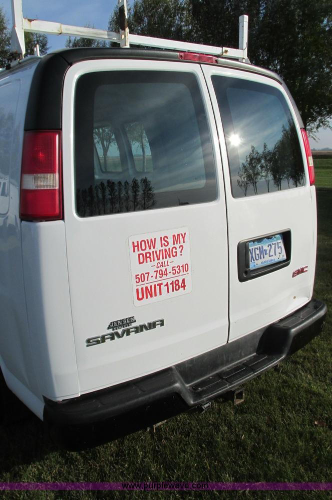 image for item E5216 2008 GMC Savana G2500 van