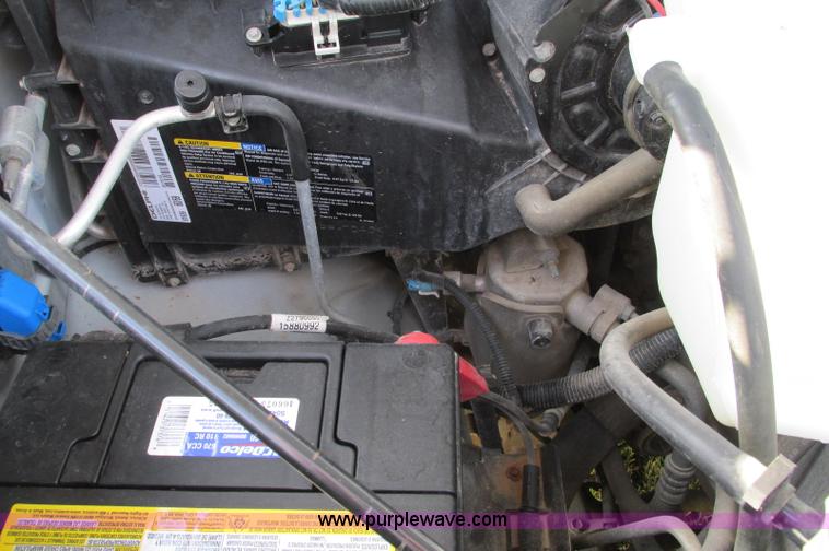 image for item E5216 2008 GMC Savana G2500 van