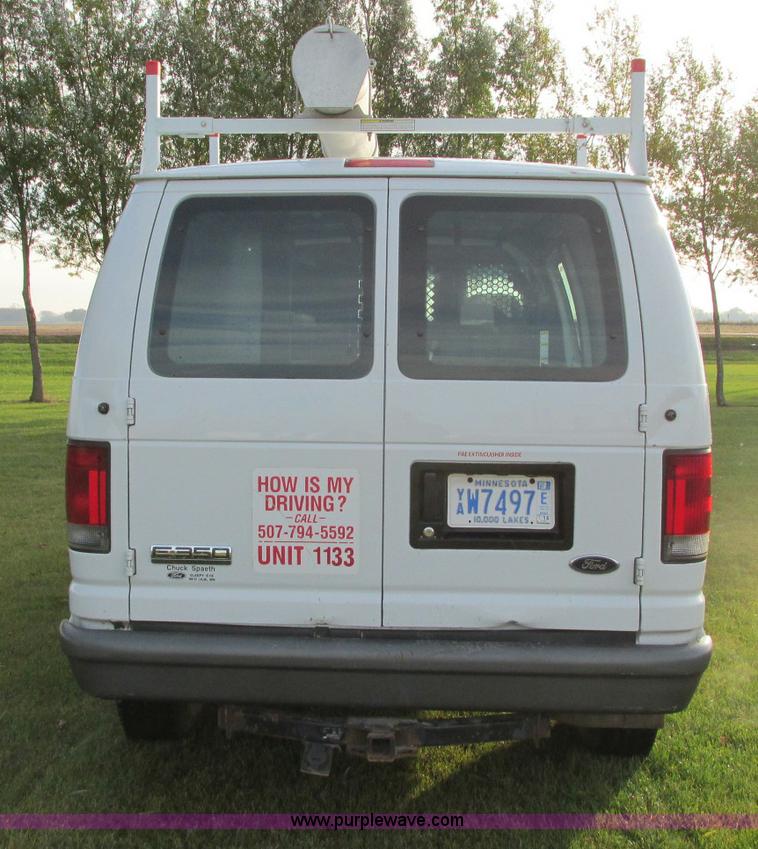 image for item E5217 2006 Ford E350 Super Duty van