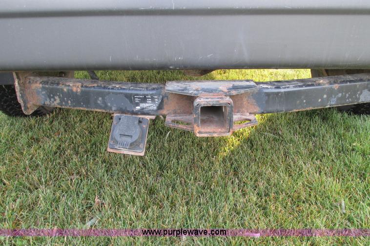 image for item E5217 2006 Ford E350 Super Duty van