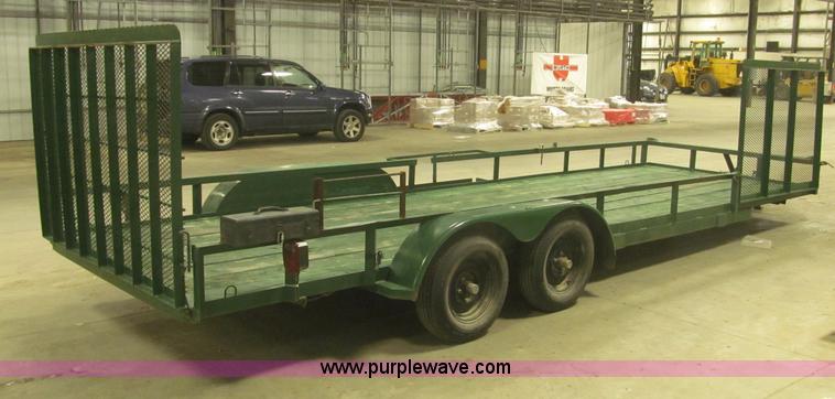 image for item F7193 2005 Outlaw 22' utility trailer