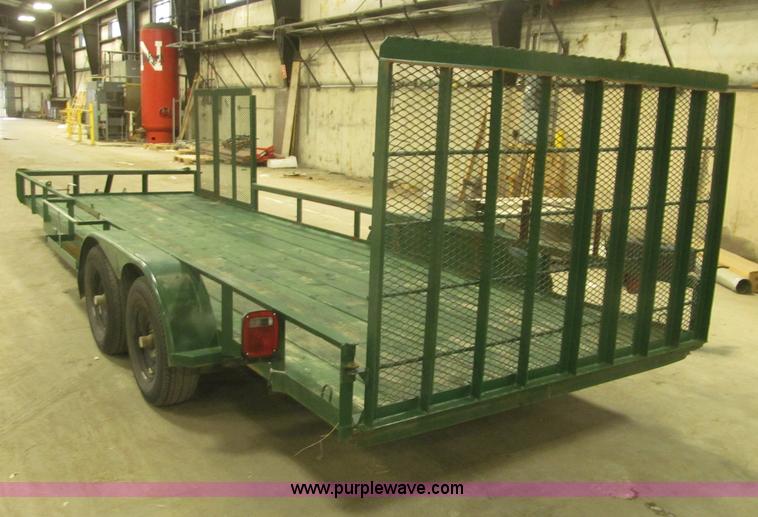 image for item F7193 2005 Outlaw 22' utility trailer