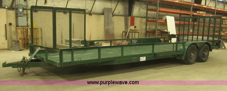 image for item F7193 2005 Outlaw 22' utility trailer