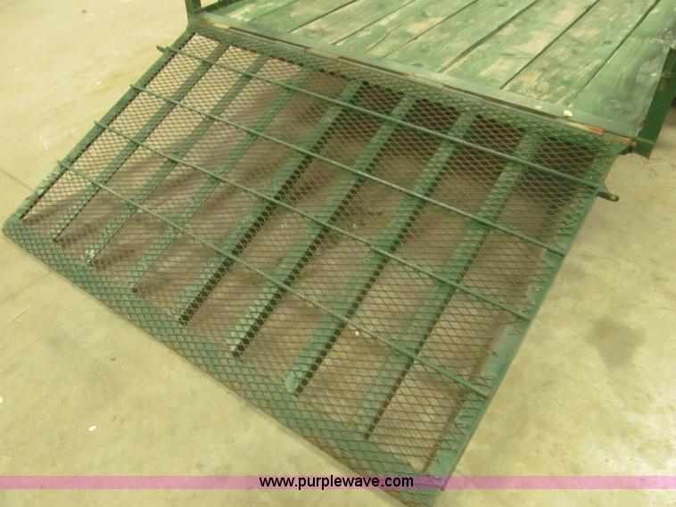 image for item F7193 2005 Outlaw 22' utility trailer