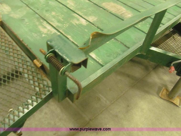 image for item F7193 2005 Outlaw 22' utility trailer