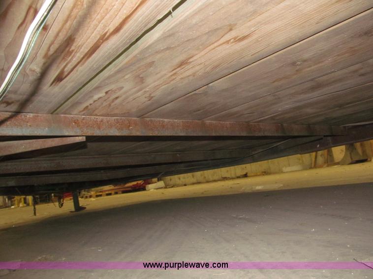 image for item F7193 2005 Outlaw 22' utility trailer