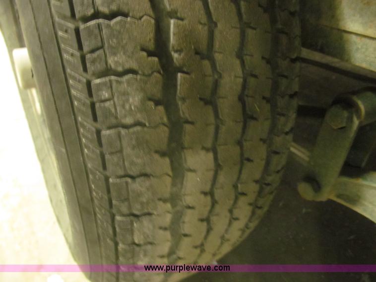 image for item F7193 2005 Outlaw 22' utility trailer