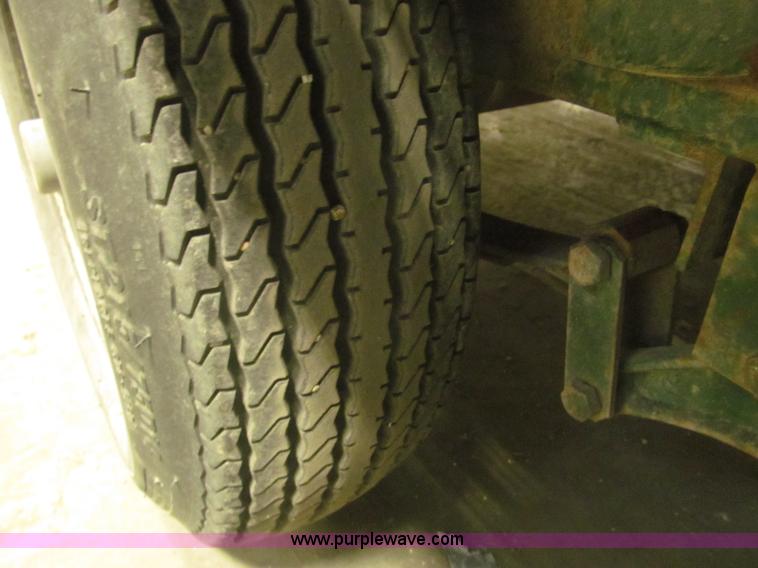 image for item F7193 2005 Outlaw 22' utility trailer