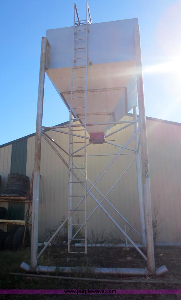 image for item F8038 Approximately 600 bushel overhead bin