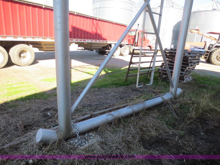 image for item F8038 Approximately 600 bushel overhead bin