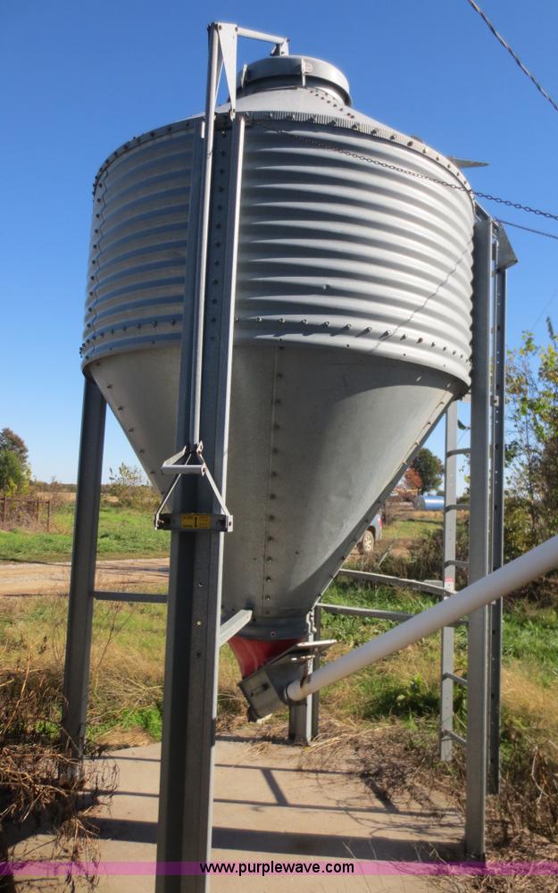 image for item F8041 (2) Chore-time vertical storage bins
