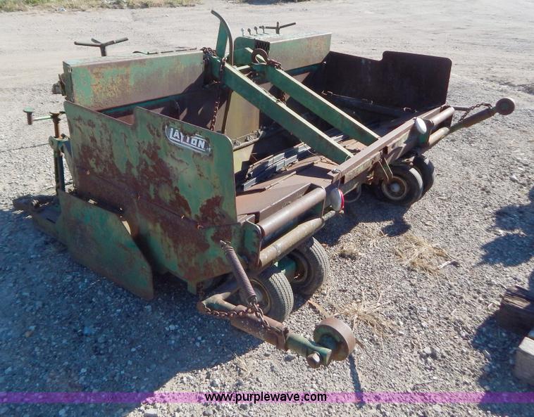 image for item H3975 Layton TB800 paver