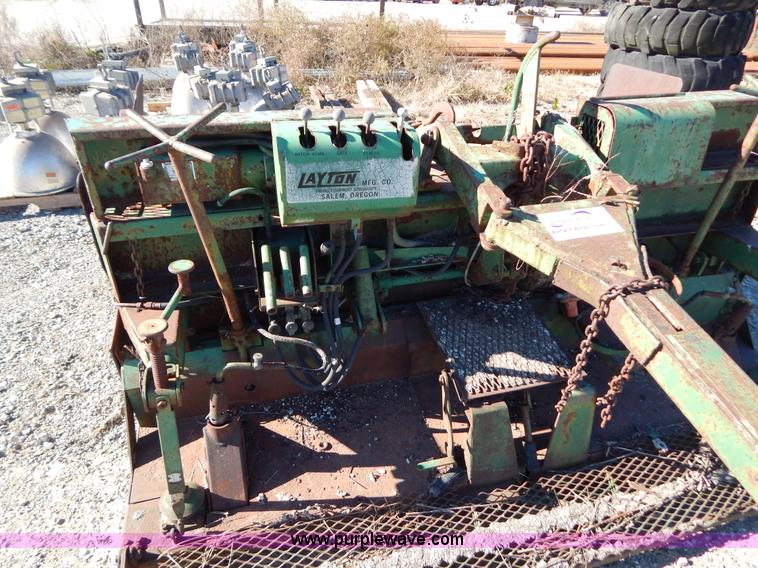 image for item H3975 Layton TB800 paver