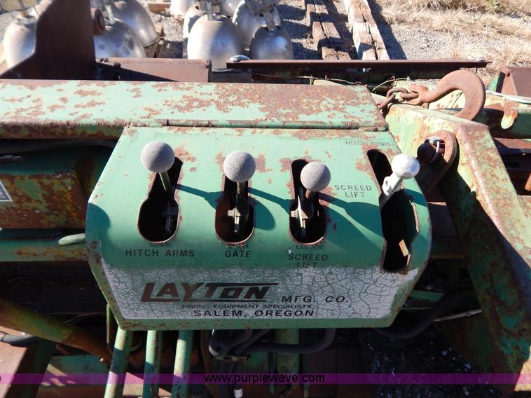 image for item H3975 Layton TB800 paver